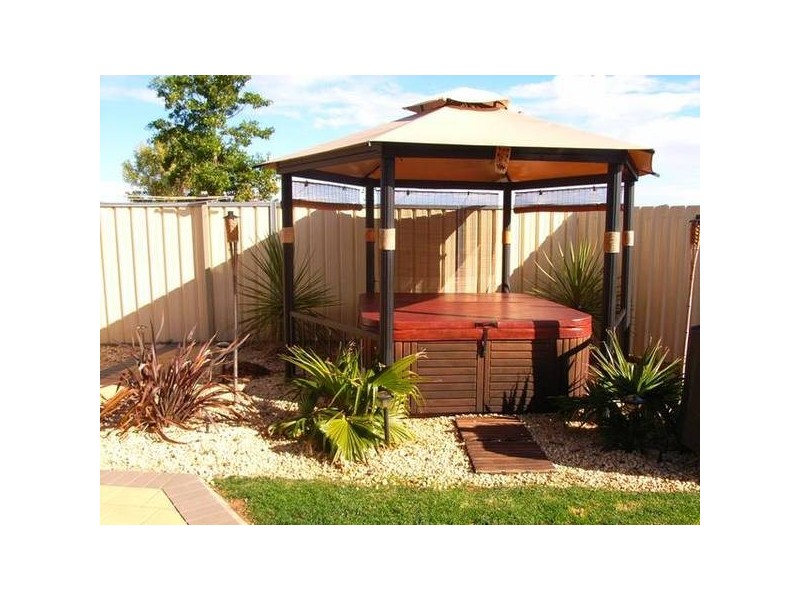 Stamford Court, Gol Gol NSW 2738