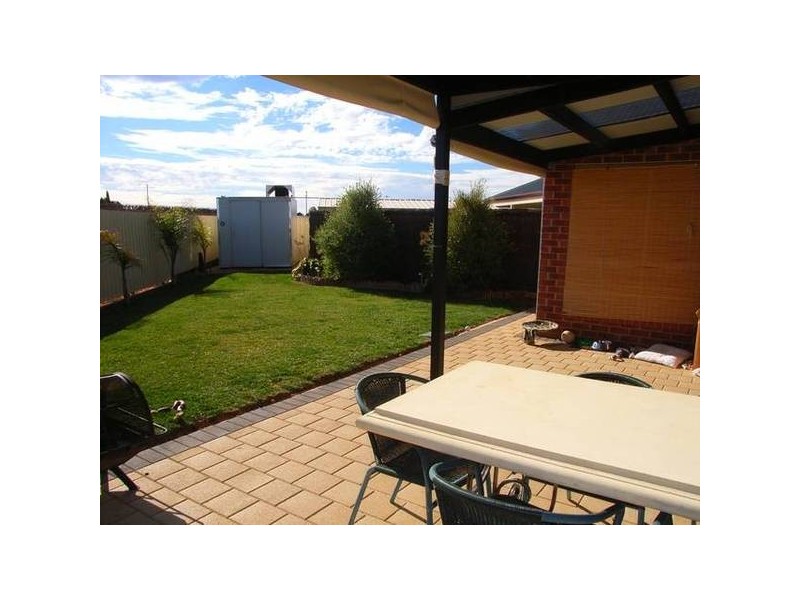 Stamford Court, Gol Gol NSW 2738