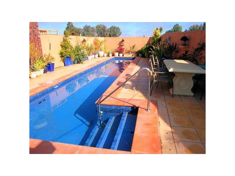 62 Ginquam Avenue, Nichols Point VIC 3501