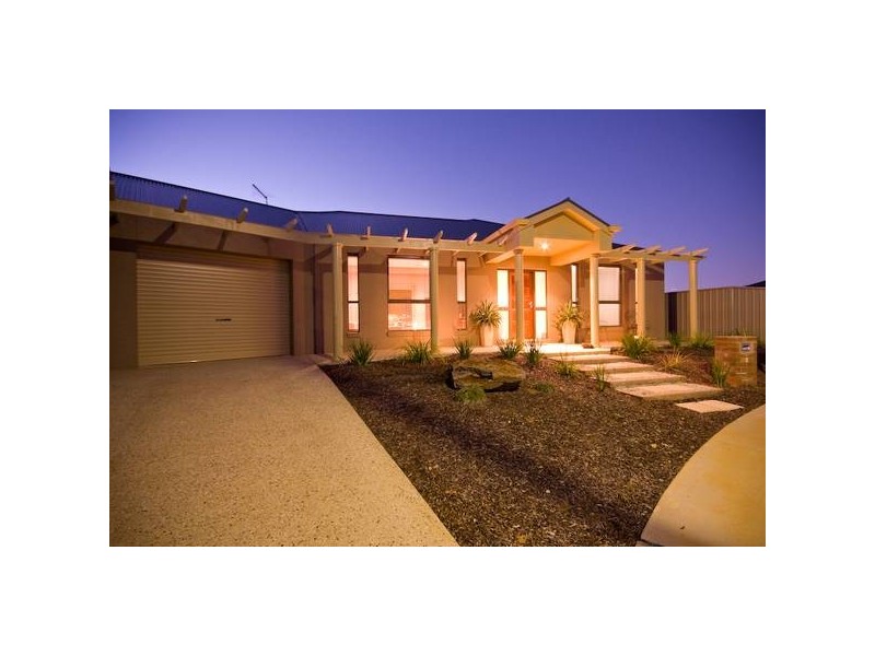 4 Popular Alm Court, Mildura VIC 3500