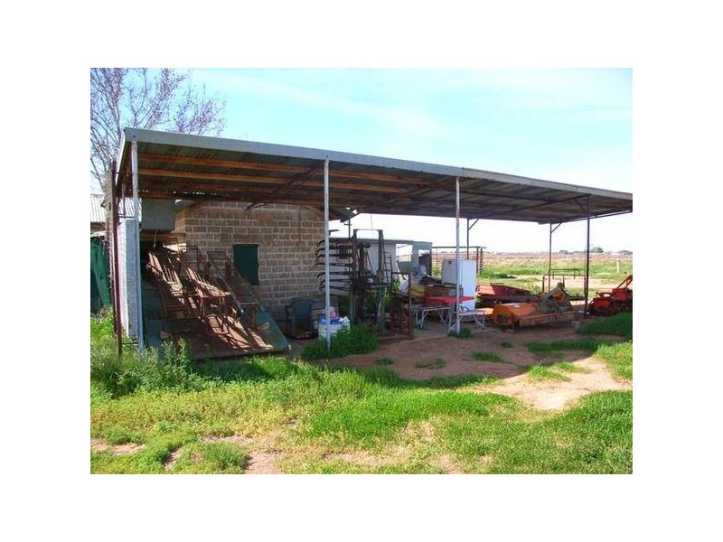 2, 14 & 15 Cowra Ave, Extension, Irymple VIC 3498