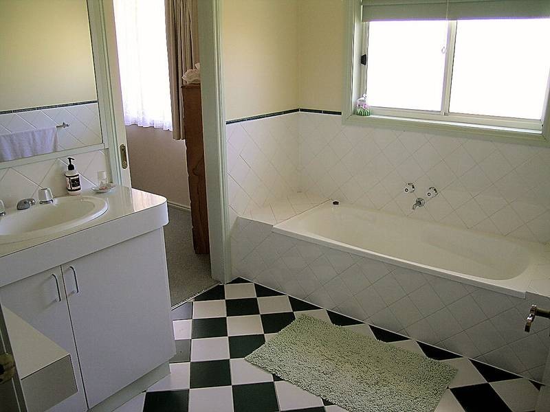 33 Riverside Avenue, Mildura VIC 3500