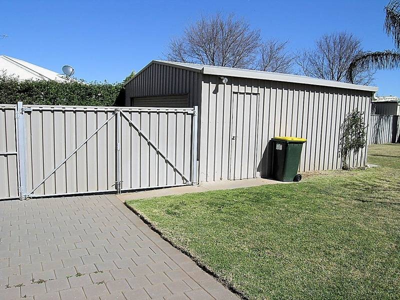 33 Riverside Avenue, Mildura VIC 3500