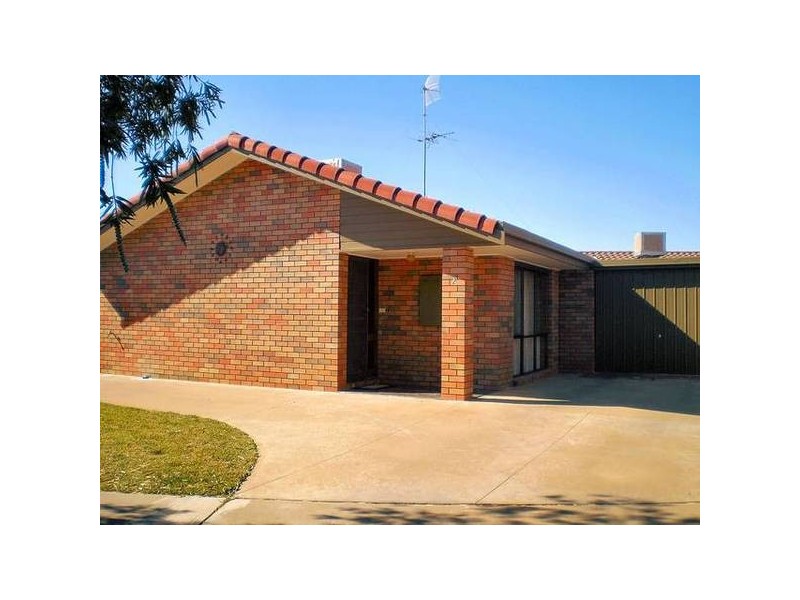 2/1 Mansell Drive, Mildura VIC 3500