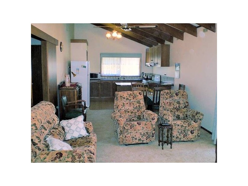 2/1 Mansell Drive, Mildura VIC 3500