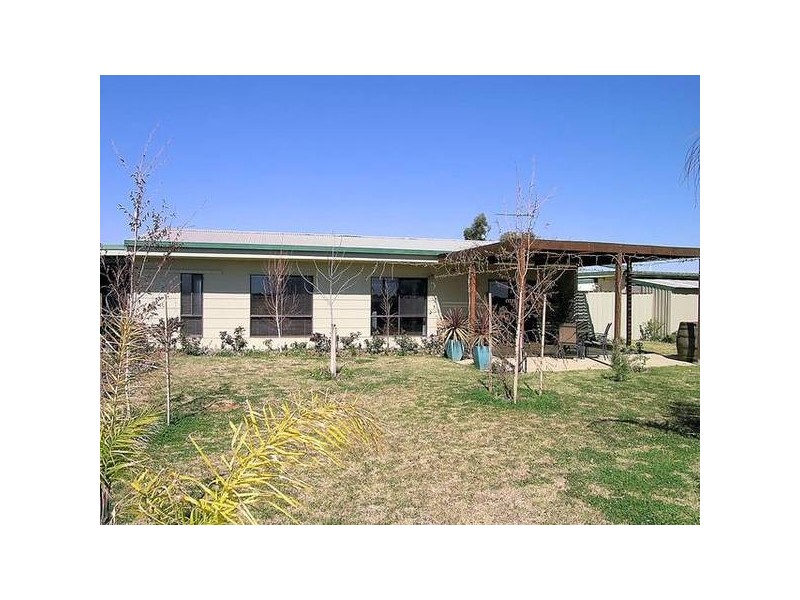 132 Sturt Highway, Merbein VIC 3505