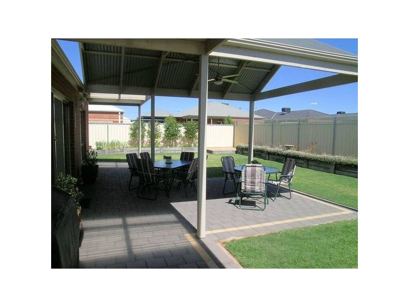 5 Leichhardt Drive, Mildura VIC 3500