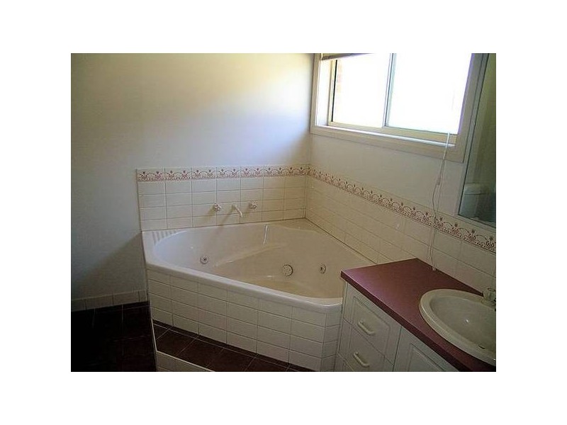 4 Emerald Drive, Mildura VIC 3500