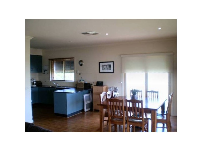 19 Canterbury Drive, Mildura VIC 3500