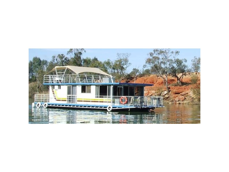 00 Wayfarer Housboat, Wentworth NSW 2648