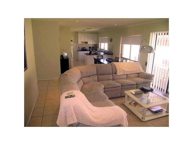 8 Bristol Way, Mildura VIC 3500