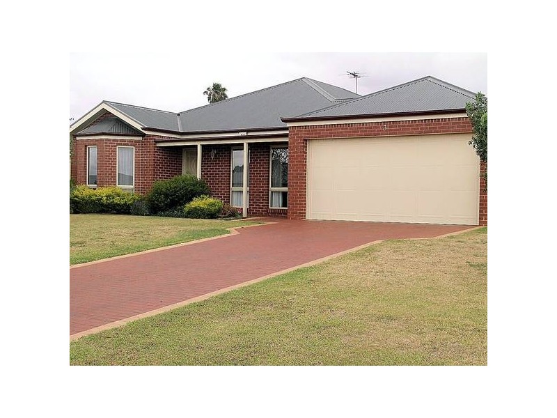 3 Lauren Close, Gol Gol NSW 2738