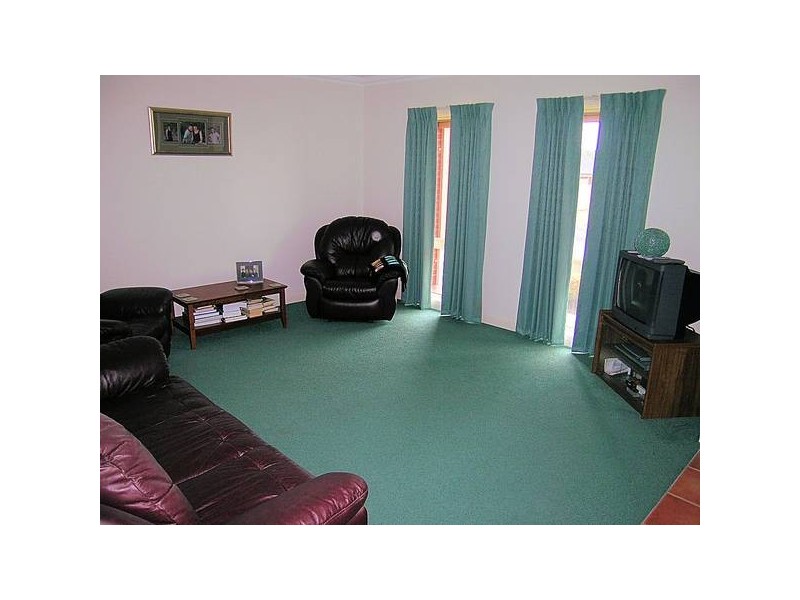 3 Lauren Close, Gol Gol NSW 2738