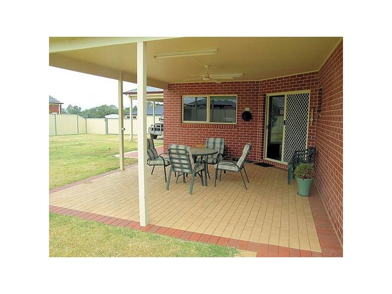 3 Lauren Close, Gol Gol NSW 2738