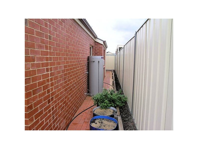 3 Lauren Close, Gol Gol NSW 2738