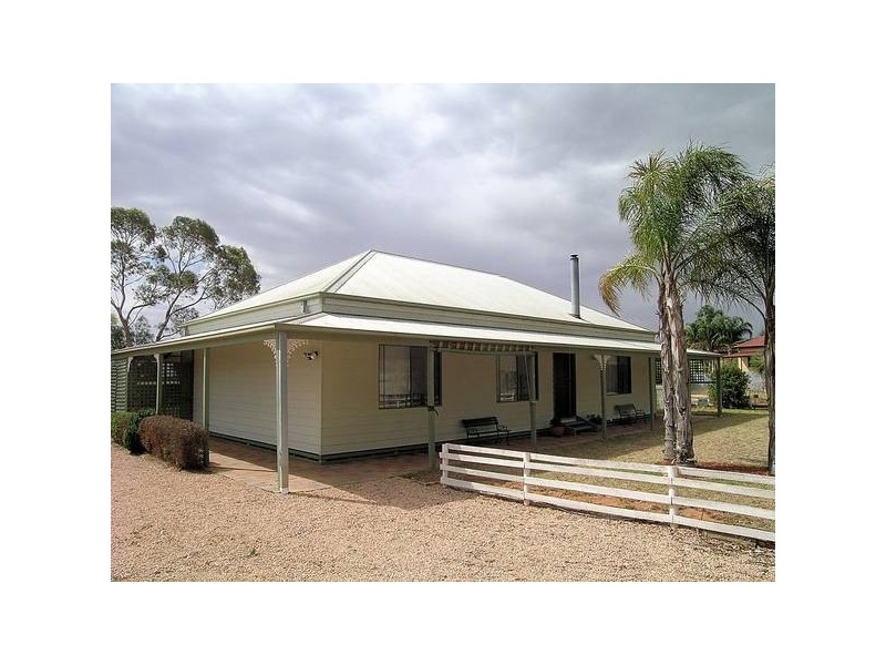 3011 Benetook Avenue, Mildura South VIC 3501