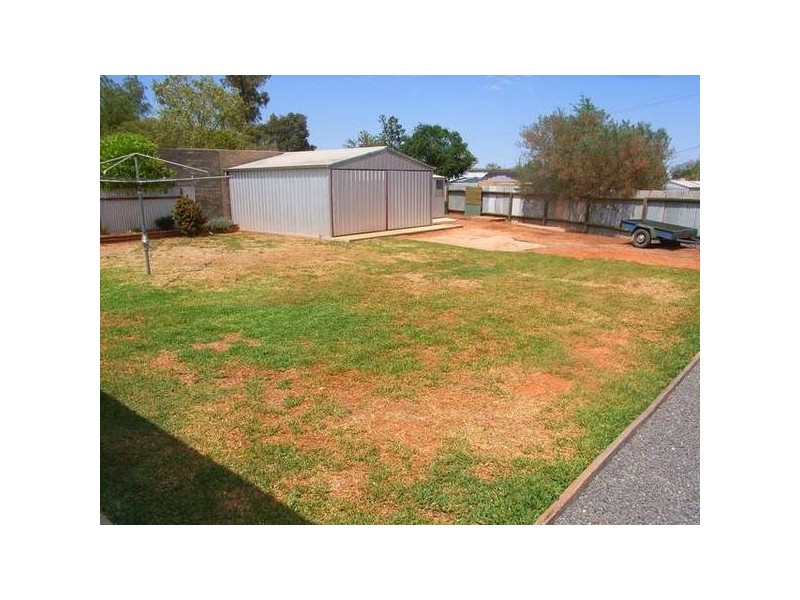 12 Elouera Drive, Irymple VIC 3498