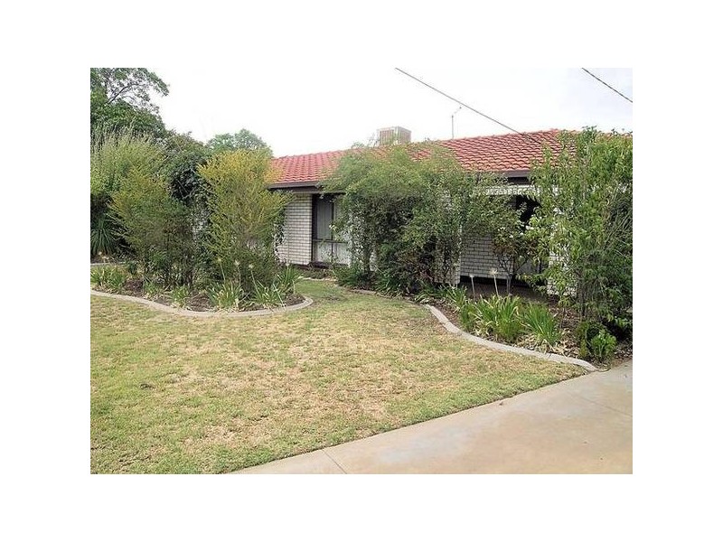 4 Charles Court, Mildura VIC 3500