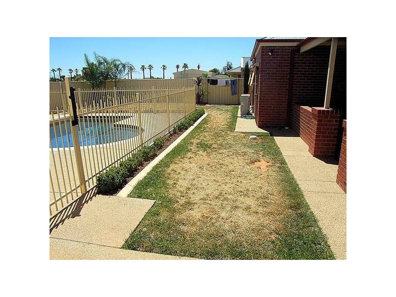 14 Marziano Drive, Mildura VIC 3500