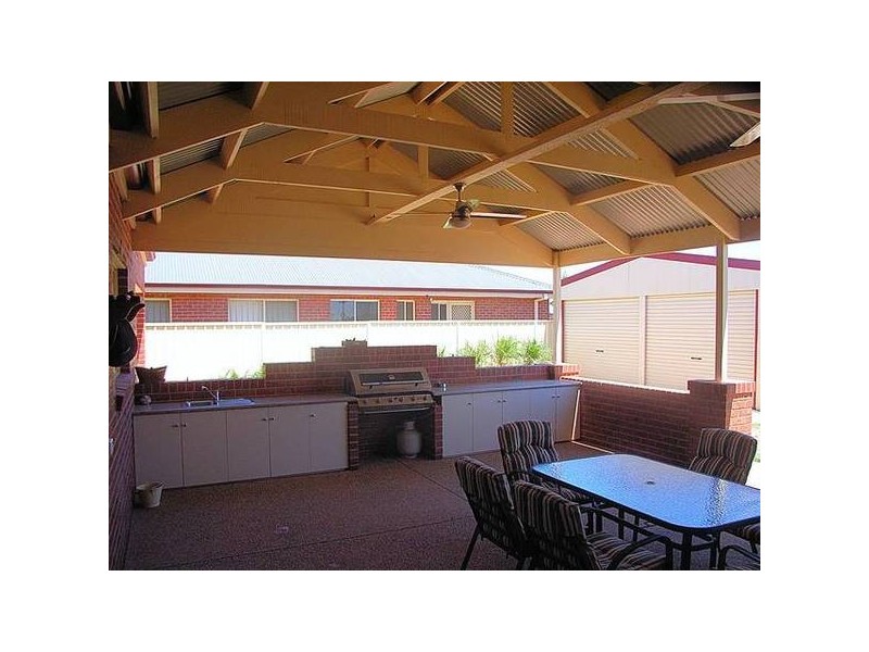 14 Marziano Drive, Mildura VIC 3500