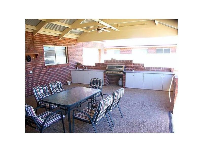 14 Marziano Drive, Mildura VIC 3500