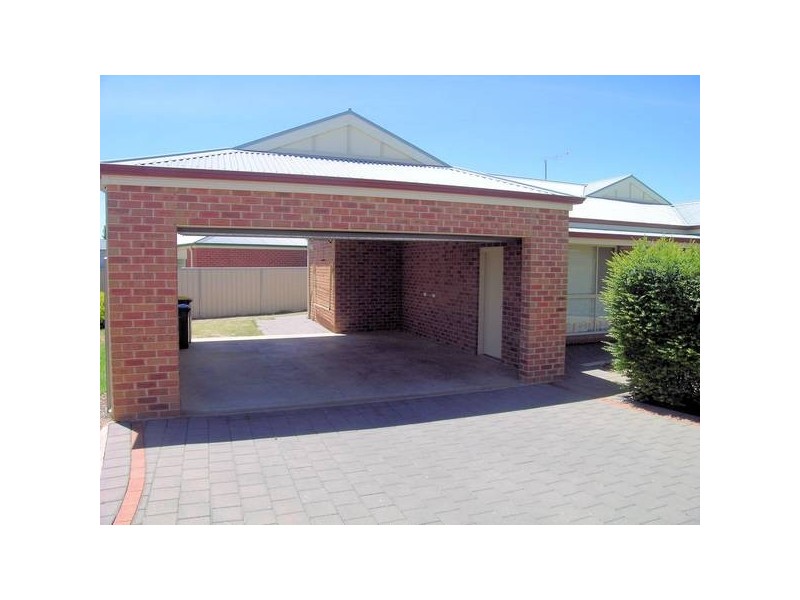2/13 Crockett Court, Mildura VIC 3500