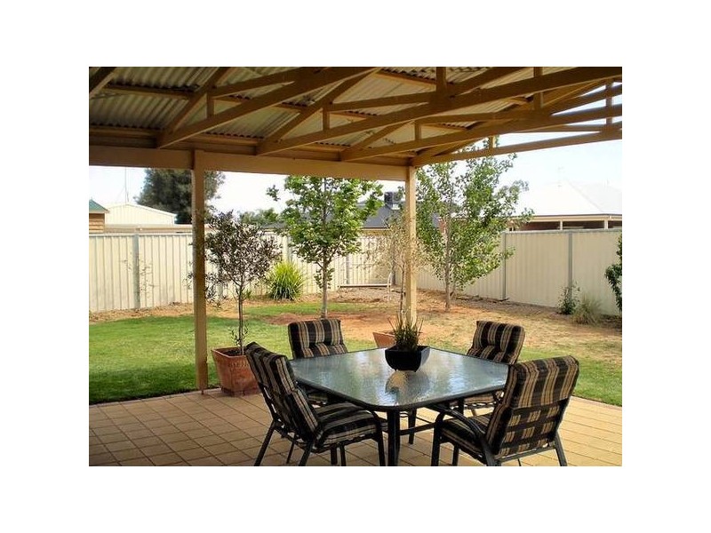 19 .Canterbury Drive, Mildura VIC 3500