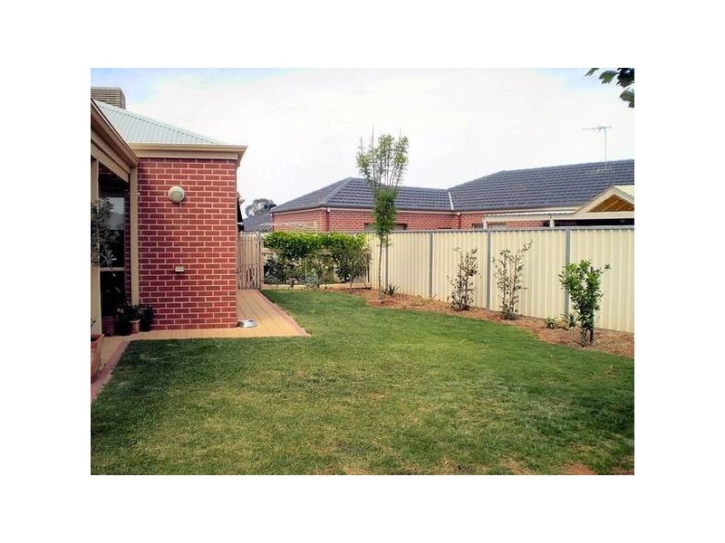 19 .Canterbury Drive, Mildura VIC 3500