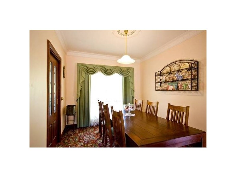 4 Damien Court, Mildura VIC 3500