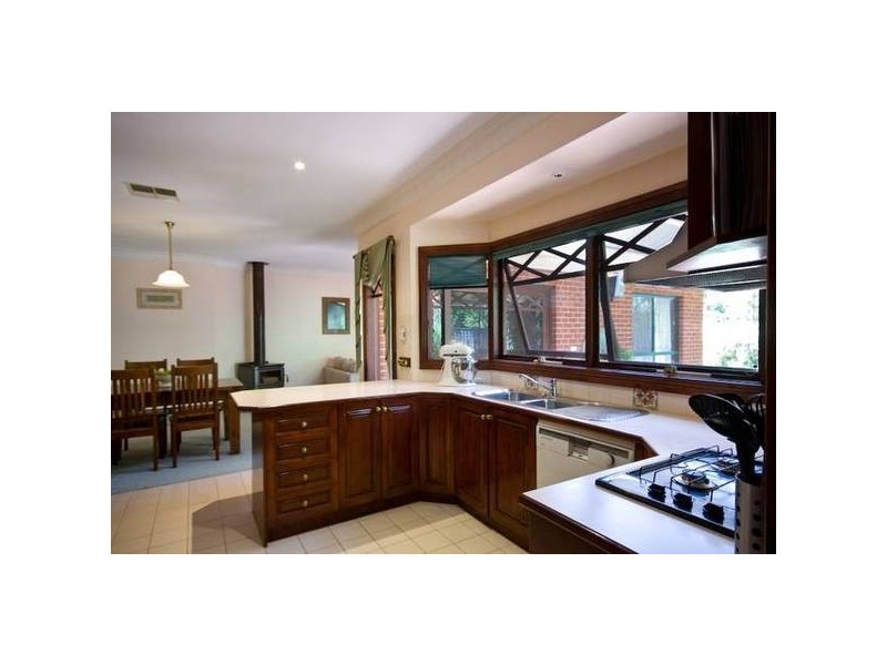 4 Damien Court, Mildura VIC 3500