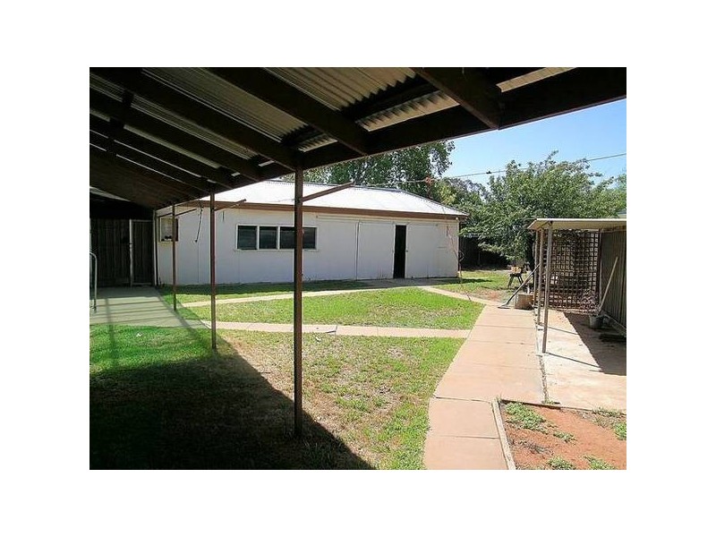 2 River Parade, Mildura VIC 3500