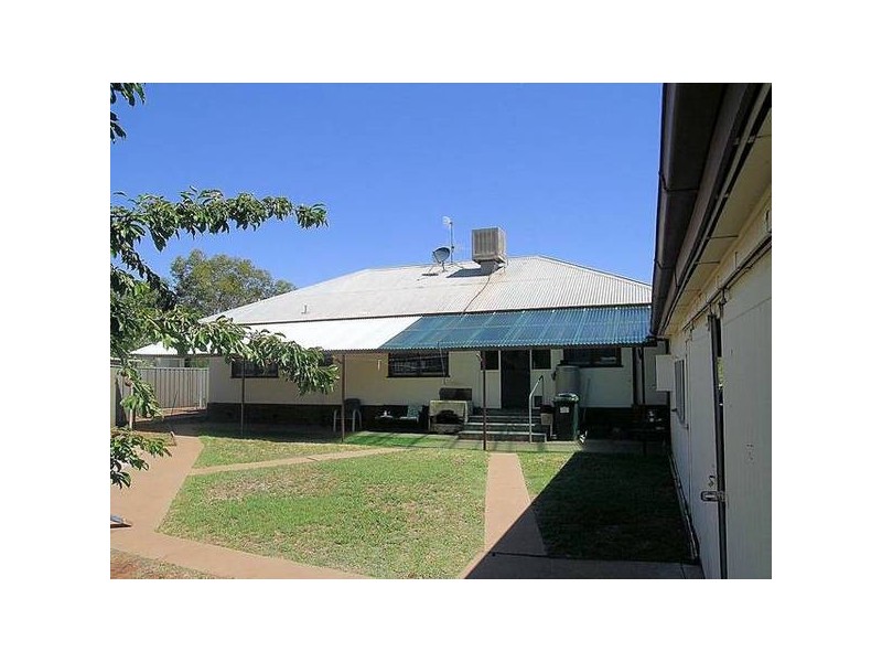 2 River Parade, Mildura VIC 3500