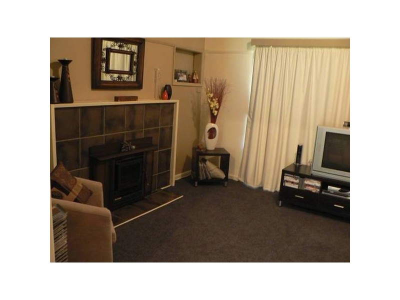 9 Logan Avenue, Mildura VIC 3500