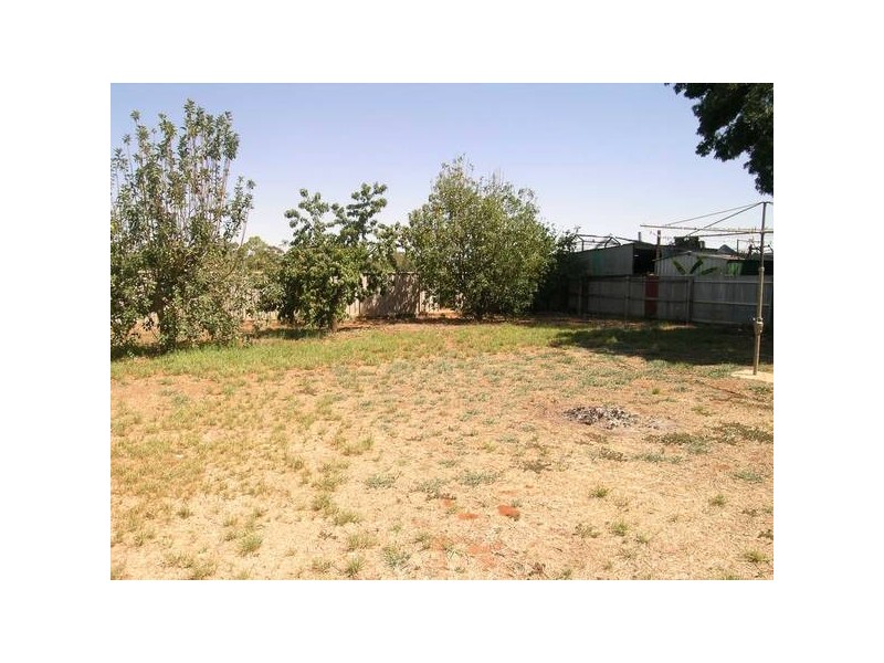 17 Rowe Street, Robinvale VIC 3549