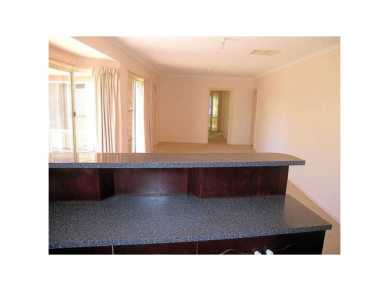 70 Riverside Avenue, Mildura VIC 3500