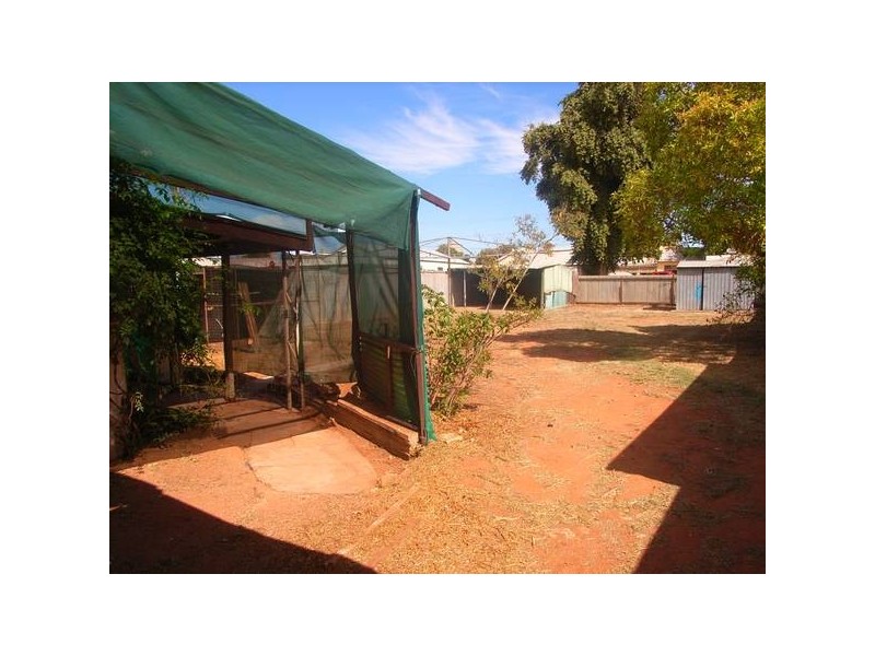 77 Douglas Avenue, Mildura VIC 3500