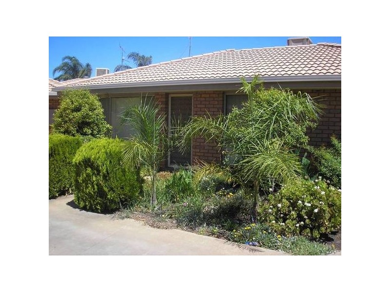 2/9 Silver City Hwy, Buronga NSW 2739