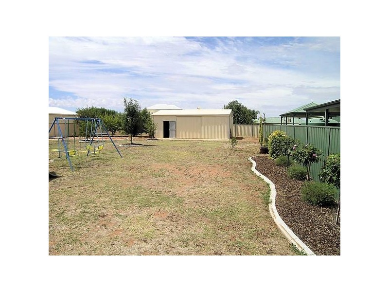 3 Wadsworth Drive, Gol Gol NSW 2738