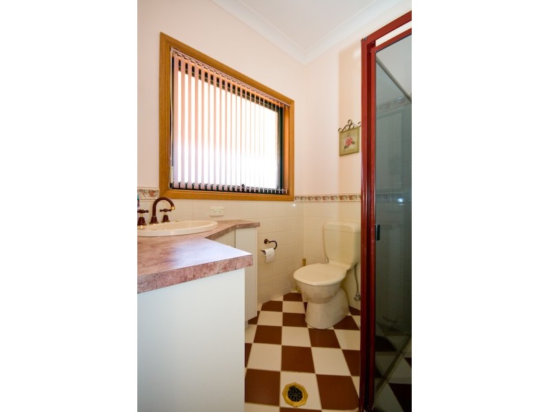 137 Sturt Highway, Gol Gol NSW 2738