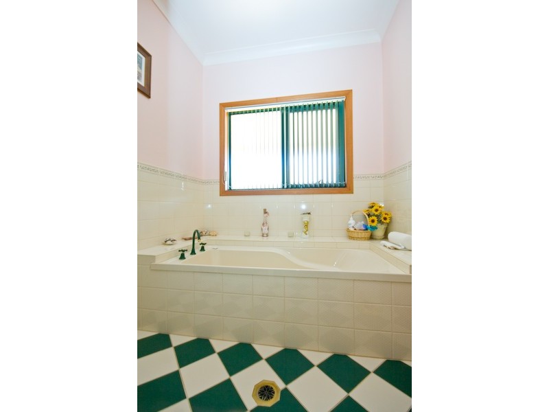 137 Sturt Highway, Gol Gol NSW 2738
