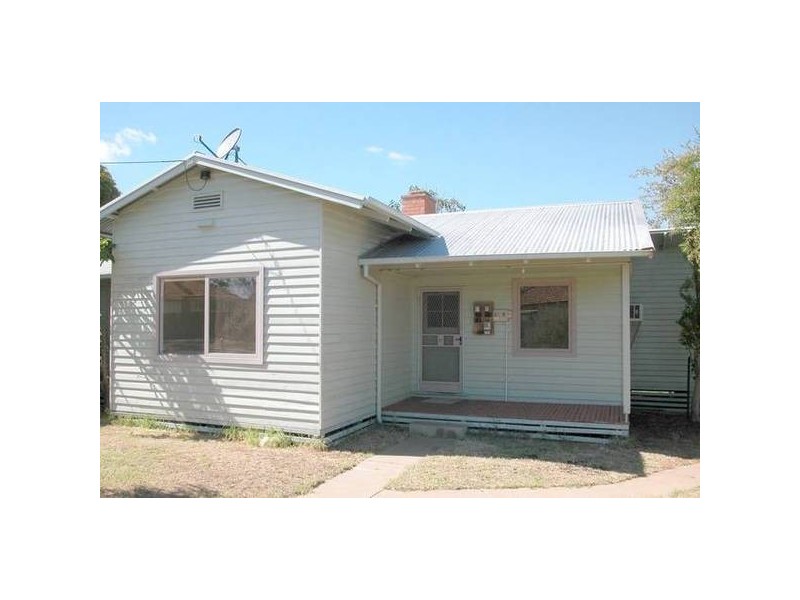 21 Westcliffs Crescent, Red Cliffs VIC 3496