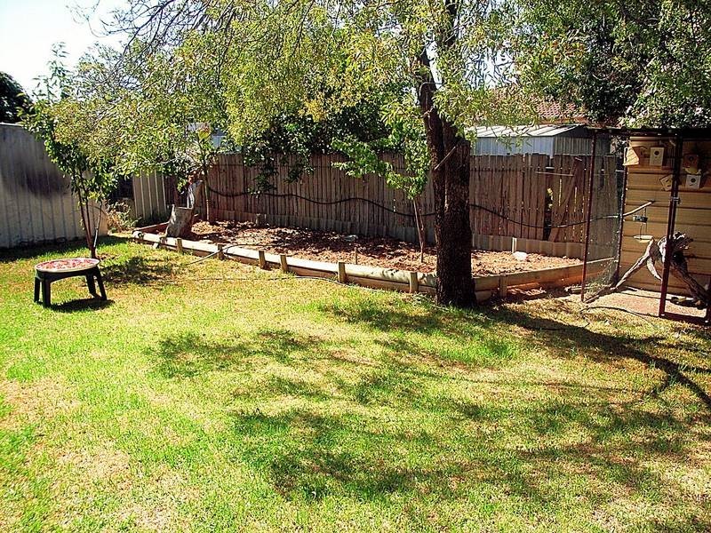 18 Euneva Drive, Mildura VIC 3500