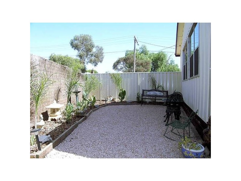 12 Hazel Avenue, Mildura VIC 3500