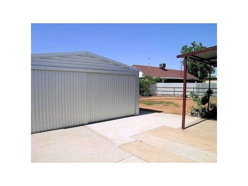 12 Hazel Avenue, Mildura VIC 3500