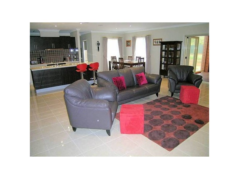 710 Cureton Avenue, Nichols Point VIC 3501