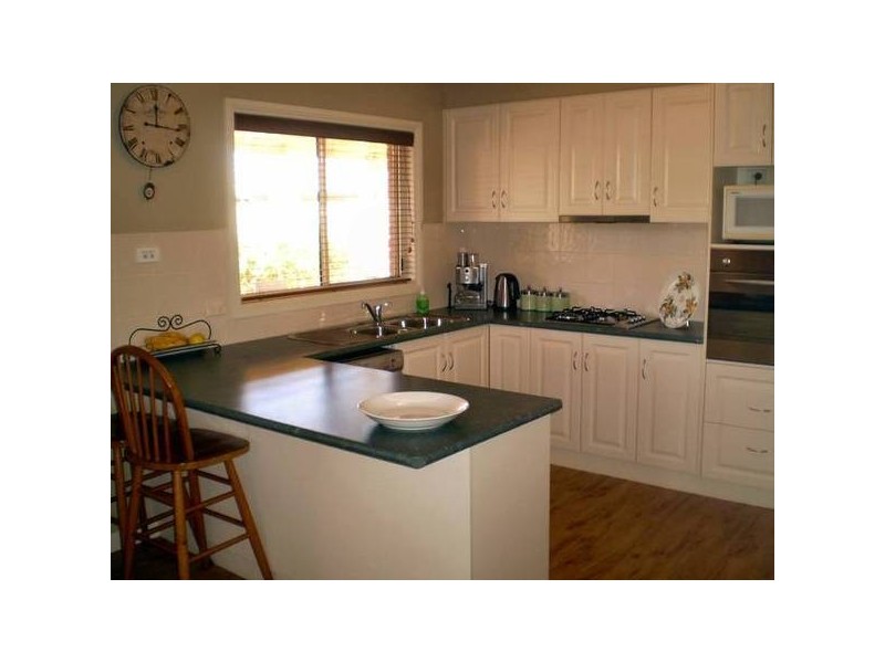 6 Thames Place, Mildura VIC 3500