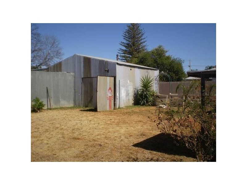 71 Douglas Avenue, Mildura VIC 3500