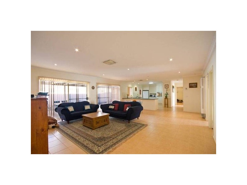 3 Peter Court, Mildura VIC 3500