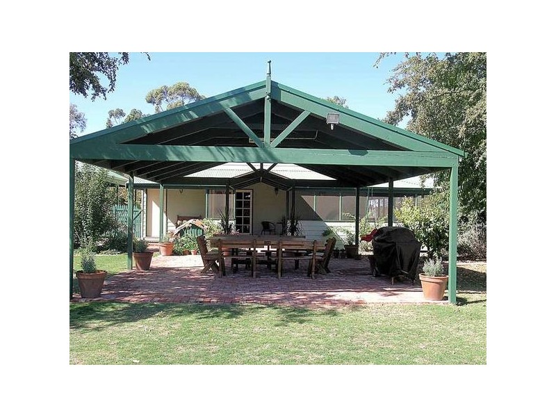 1 Koorlong Avenue, Nichols Point VIC 3501