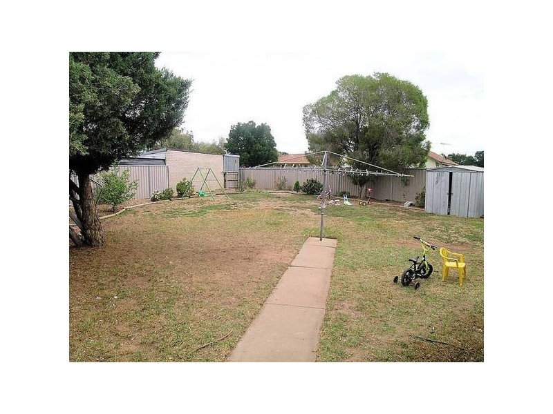 13 Myorra Crescent, Mildura VIC 3500